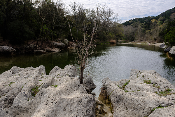 reservoir along the aquifer