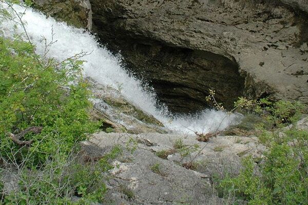 water crossing over limestone