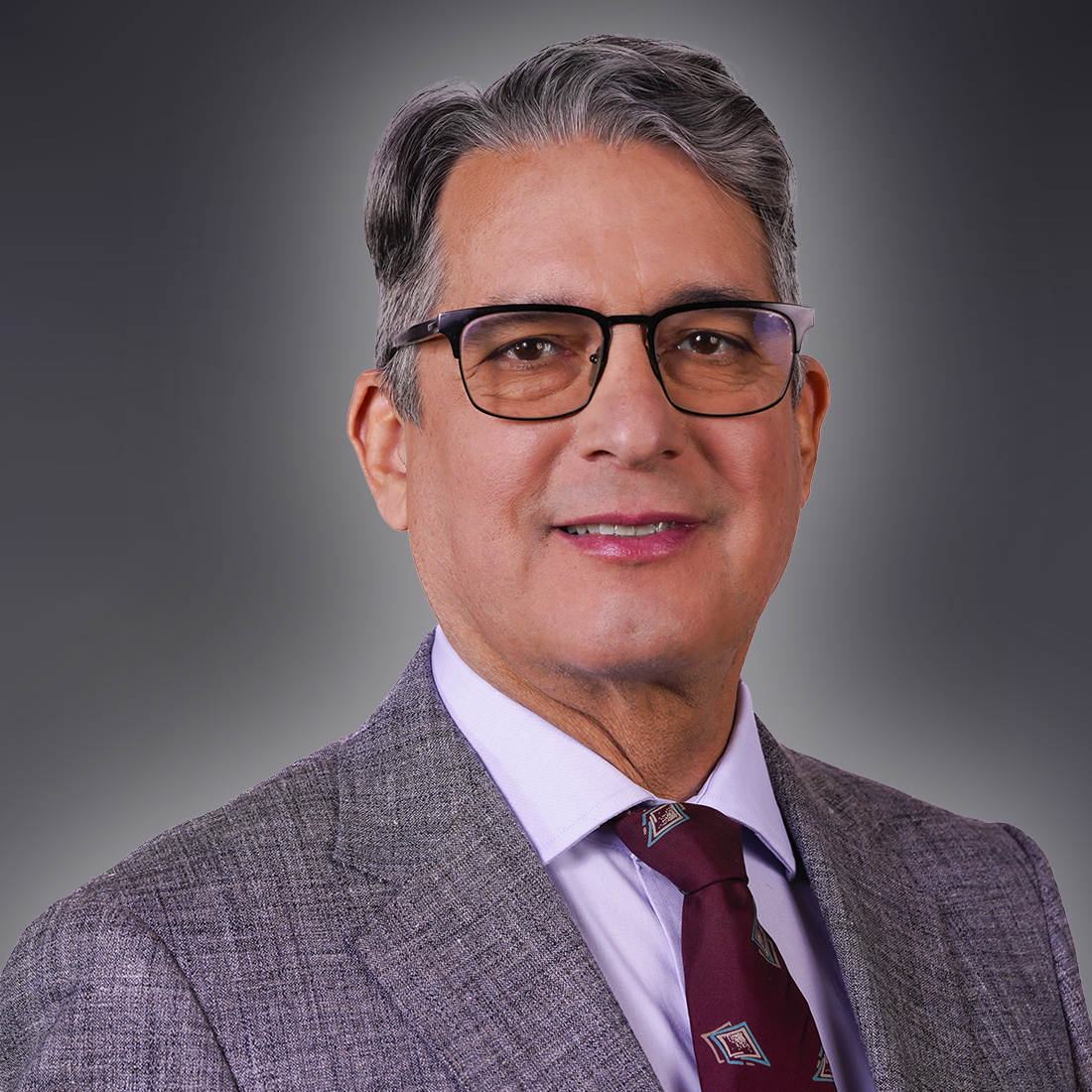 enrique headshot